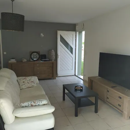 Kiki House *