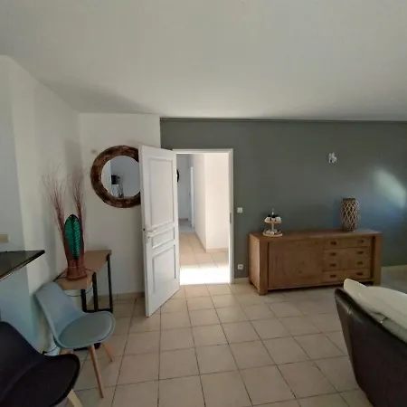 Kiki House *